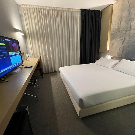 Bes Hotel Cremona Soncino Kültér fotó