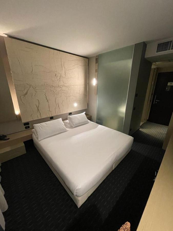 Bes Hotel Cremona Soncino Kültér fotó