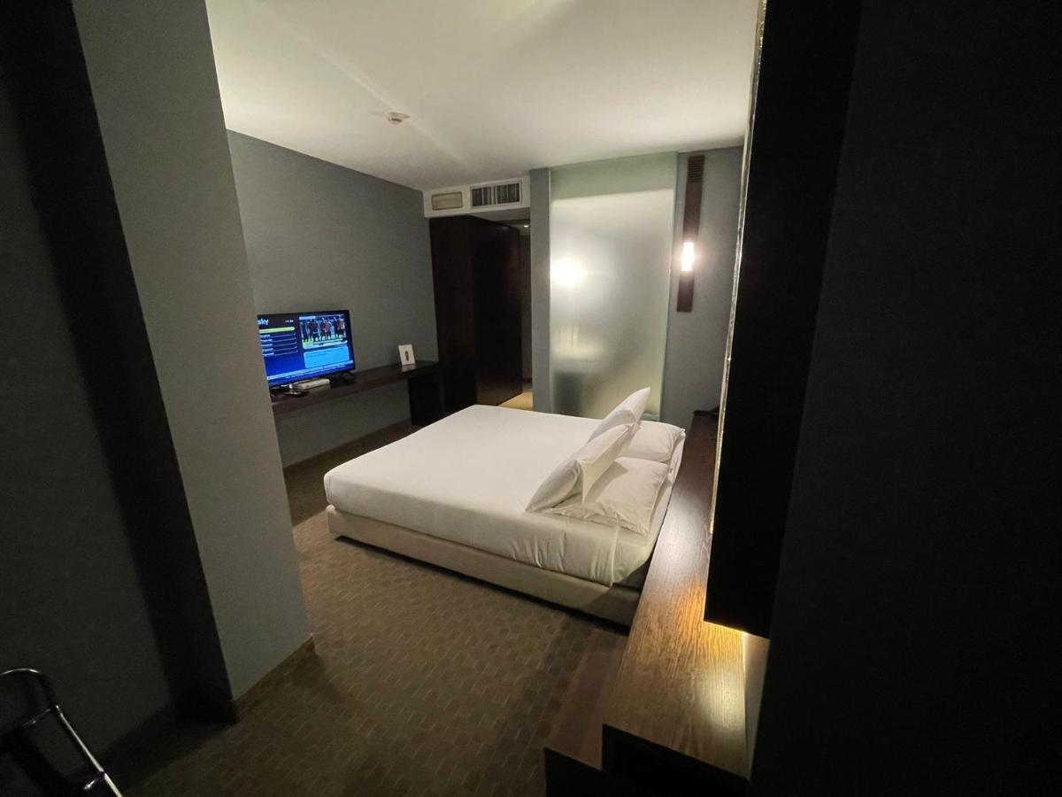 Bes Hotel Cremona Soncino Kültér fotó